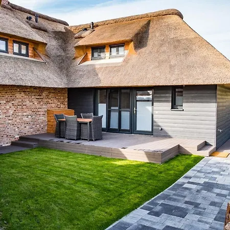 Prázdninový dům Reetdachhaus Norderdeich Reetdachhaus Norderdeich 17a *